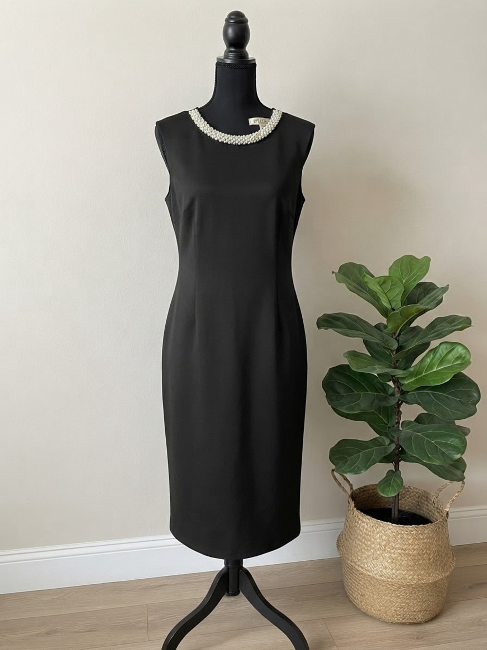 Spense Black Sleeveless Midi Dress with Pearl Accent